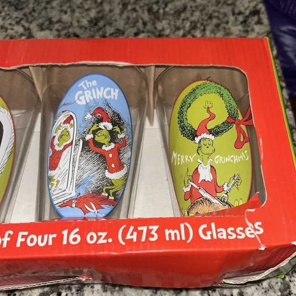 Dr. Seuss Glass Cups Bundle of 4 - Picture 2 of 5